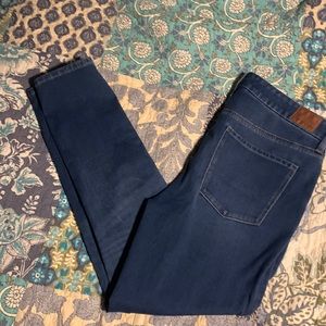 American eagle “the dream Jean” size 16.